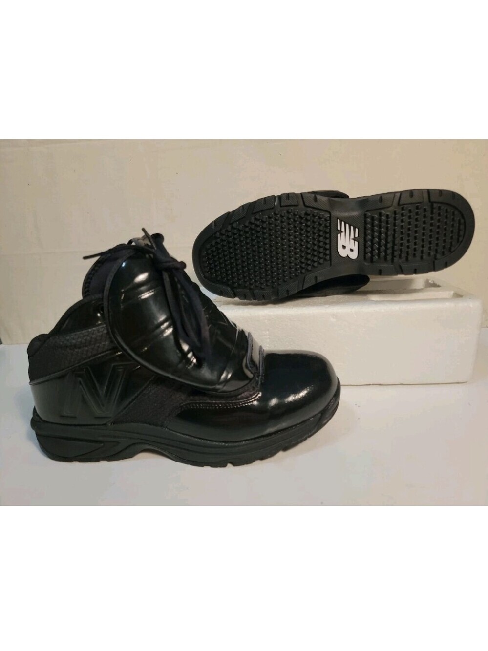 NEW BALANCE MEN'S MU460XB3 V3 BLACK UMPIRE LOW-CUT SHOES SIZE: 9EEEE - Picture 1 of 5